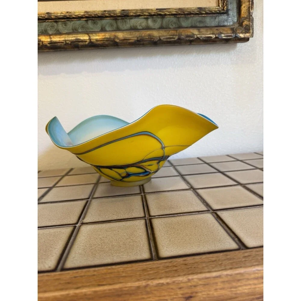 Vintage Azerbaijan Glassware Hand Blown Art Glass Freeform Centerpiece Bowl
